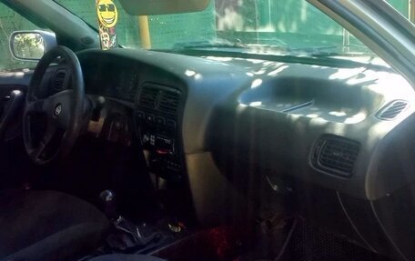Nissan Primera II рестайлинг, 1991 год, 130 000 рублей, 5 фотография