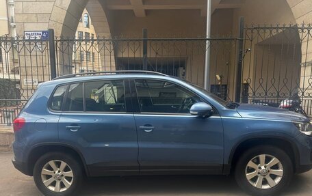Volkswagen Tiguan I, 2013 год, 930 000 рублей, 2 фотография