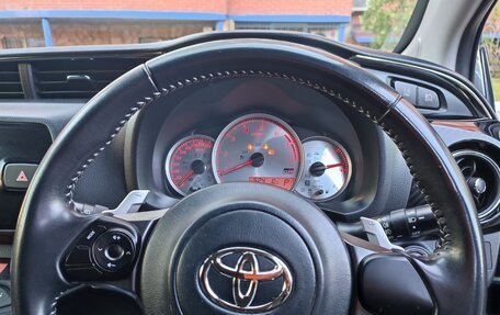 Toyota Vitz, 2018 год, 1 230 000 рублей, 4 фотография