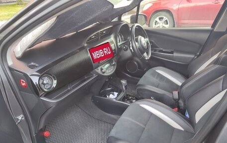 Toyota Vitz, 2018 год, 1 230 000 рублей, 6 фотография