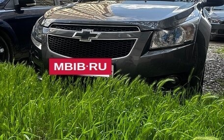 Chevrolet Cruze II, 2011 год, 950 000 рублей, 2 фотография