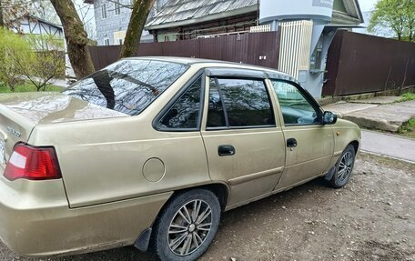 Daewoo Nexia I рестайлинг, 2011 год, 180 000 рублей, 3 фотография