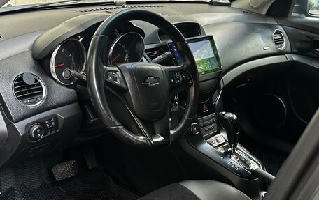 Chevrolet Cruze II, 2011 год, 950 000 рублей, 7 фотография