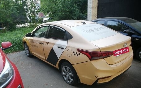 Hyundai Solaris II рестайлинг, 2017 год, 420 000 рублей, 2 фотография