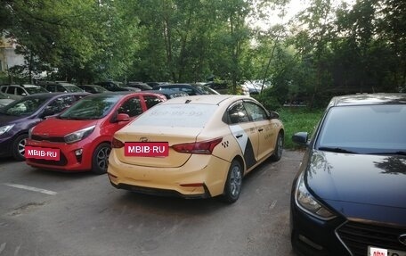 Hyundai Solaris II рестайлинг, 2017 год, 420 000 рублей, 3 фотография
