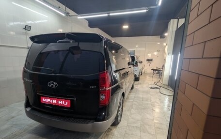 Hyundai Grand Starex Grand Starex I рестайлинг 2, 2020 год, 3 650 000 рублей, 3 фотография