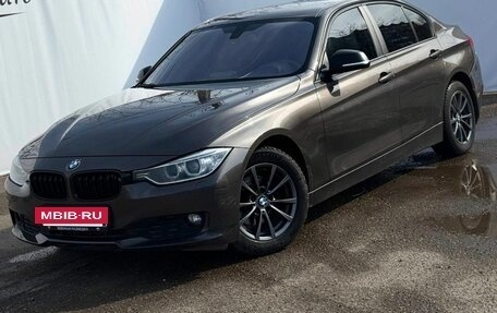 BMW 3 серия, 2013 год, 1 170 000 рублей, 23 фотография