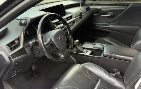 Lexus ES VII, 2021 год, 3 900 000 рублей, 5 фотография