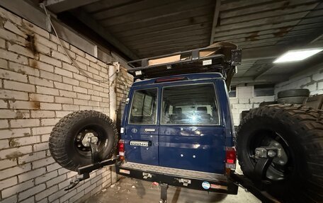 Toyota Land Cruiser 70, 2012 год, 6 400 000 рублей, 6 фотография