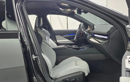BMW M5, 2026 год, 22 000 000 рублей, 6 фотография