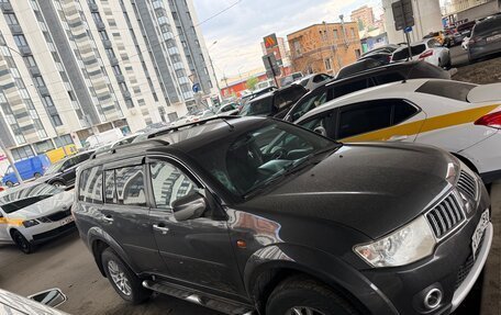 Mitsubishi Pajero Sport II рестайлинг, 2011 год, 999 000 рублей, 2 фотография