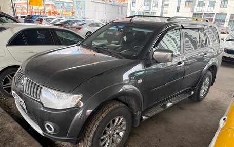Mitsubishi Pajero Sport II рестайлинг, 2011 год, 999 000 рублей, 3 фотография