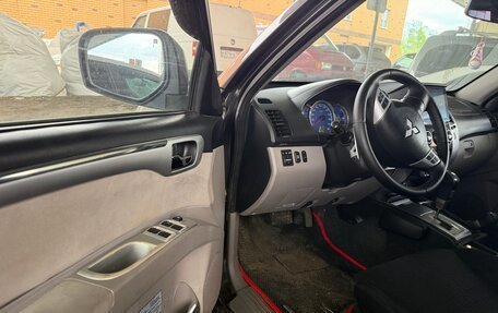 Mitsubishi Pajero Sport II рестайлинг, 2011 год, 999 000 рублей, 8 фотография