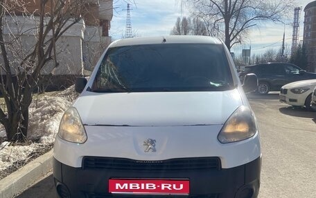 Peugeot Partner II рестайлинг 2, 2013 год, 400 000 рублей, 1 фотография