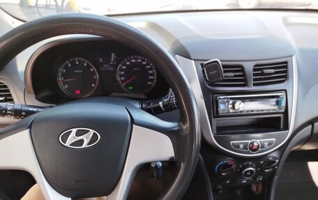 Hyundai Solaris II рестайлинг, 2022 год, 680 000 рублей, 7 фотография