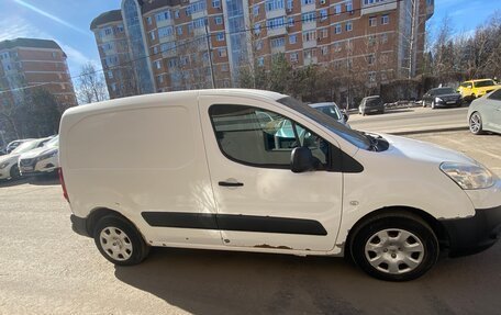 Peugeot Partner II рестайлинг 2, 2013 год, 400 000 рублей, 3 фотография