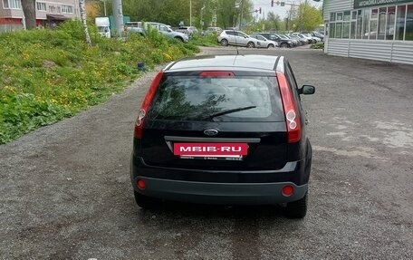 Ford Fiesta, 2006 год, 350 000 рублей, 17 фотография