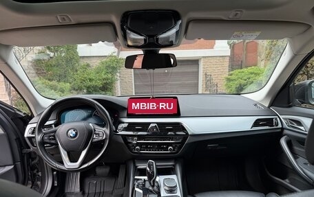 BMW 5 серия, 2018 год, 3 200 000 рублей, 14 фотография