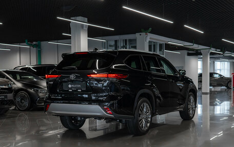 Toyota Highlander, 2026 год, 5 300 000 рублей, 4 фотография