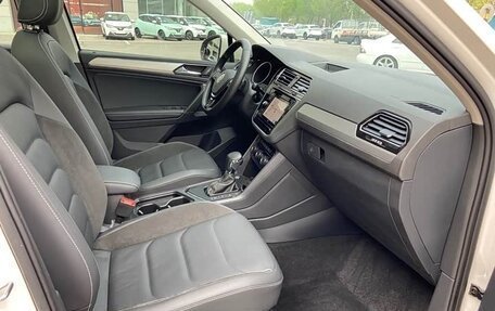 Volkswagen Tiguan II, 2019 год, 1 680 000 рублей, 8 фотография