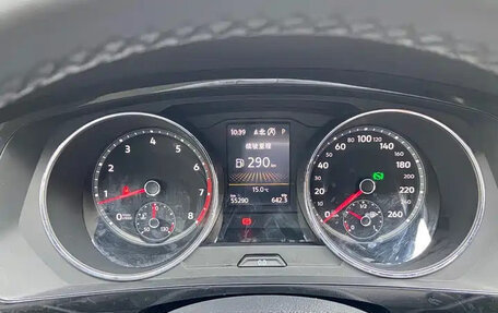 Volkswagen Tiguan II, 2019 год, 1 680 000 рублей, 13 фотография