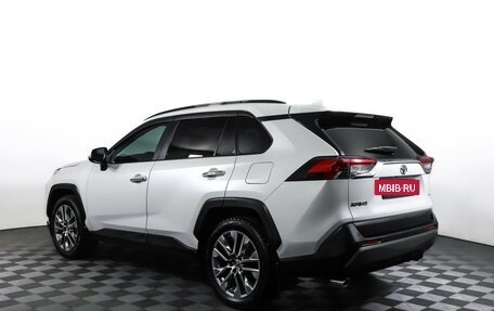 Toyota RAV4, 2019 год, 2 990 000 рублей, 7 фотография