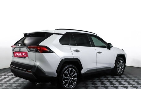 Toyota RAV4, 2019 год, 2 990 000 рублей, 5 фотография