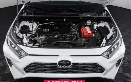 Toyota RAV4, 2019 год, 2 990 000 рублей, 9 фотография