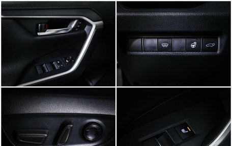 Toyota RAV4, 2019 год, 2 990 000 рублей, 20 фотография