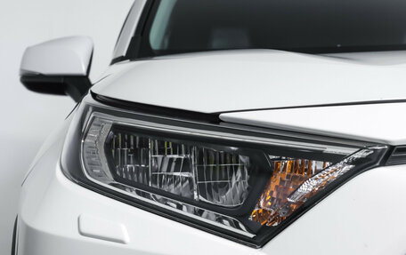 Toyota RAV4, 2019 год, 2 990 000 рублей, 23 фотография