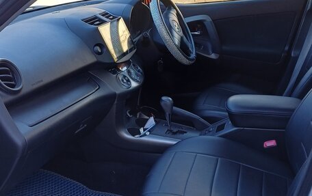 Toyota RAV4, 2011 год, 1 300 000 рублей, 10 фотография