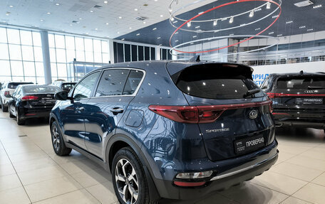 KIA Sportage IV рестайлинг, 2020 год, 2 420 000 рублей, 11 фотография