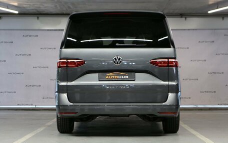 Volkswagen Multivan, 2022 год, 4 200 000 рублей, 6 фотография