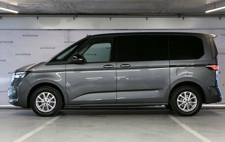 Volkswagen Multivan, 2022 год, 4 200 000 рублей, 4 фотография