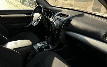 KIA Sorento II рестайлинг, 2011 год, 1 030 000 рублей, 22 фотография