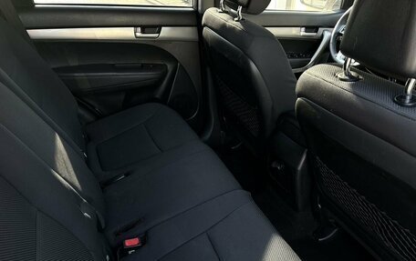 KIA Sorento II рестайлинг, 2011 год, 1 030 000 рублей, 20 фотография