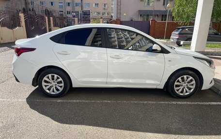 Hyundai Solaris II рестайлинг, 2017 год, 1 370 000 рублей, 7 фотография