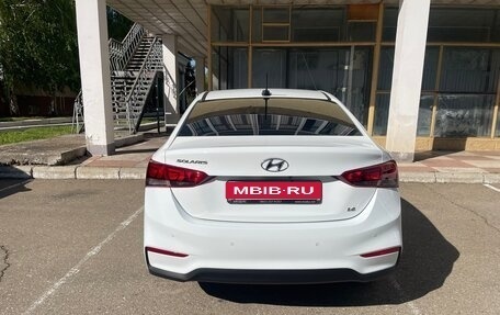 Hyundai Solaris II рестайлинг, 2017 год, 1 370 000 рублей, 2 фотография