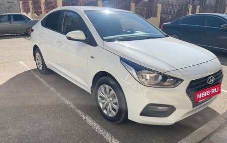 Hyundai Solaris II рестайлинг, 2017 год, 1 370 000 рублей, 4 фотография
