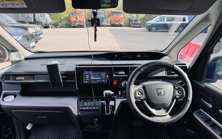 Honda Stepwgn IV, 2019 год, 2 640 000 рублей, 14 фотография