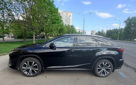 Lexus RX IV рестайлинг, 2021 год, 6 300 000 рублей, 3 фотография