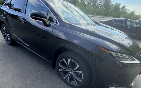 Lexus RX IV рестайлинг, 2021 год, 6 300 000 рублей, 4 фотография