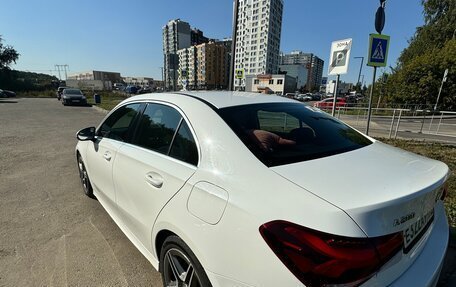 Mercedes-Benz A-Класс, 2019 год, 2 130 000 рублей, 7 фотография