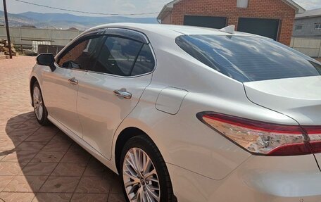 Toyota Camry, 2019 год, 2 450 000 рублей, 7 фотография