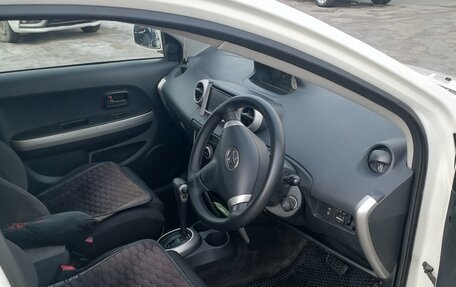 Toyota Ist II, 2002 год, 590 000 рублей, 5 фотография