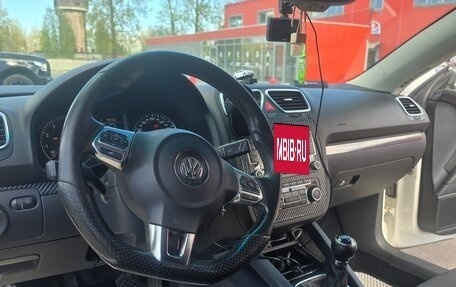 Volkswagen Scirocco III рестайлинг, 2011 год, 900 000 рублей, 7 фотография