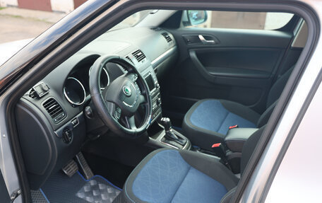 Skoda Yeti I рестайлинг, 2013 год, 1 150 000 рублей, 16 фотография