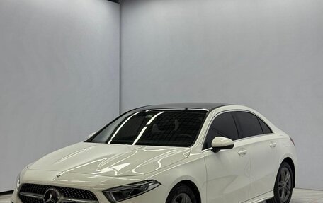Mercedes-Benz A-Класс, 2021 год, 1 970 000 рублей, 1 фотография