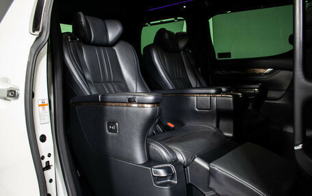 Toyota Alphard III, 2019 год, 5 250 000 рублей, 11 фотография