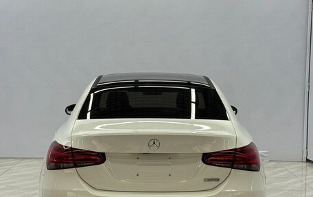 Mercedes-Benz A-Класс, 2021 год, 1 970 000 рублей, 2 фотография